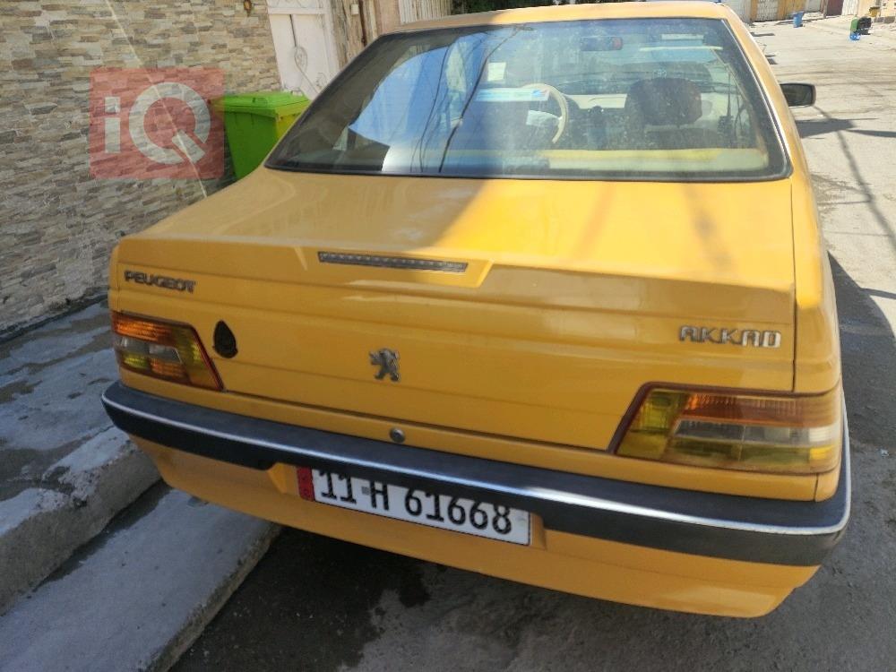 Peugeot 405